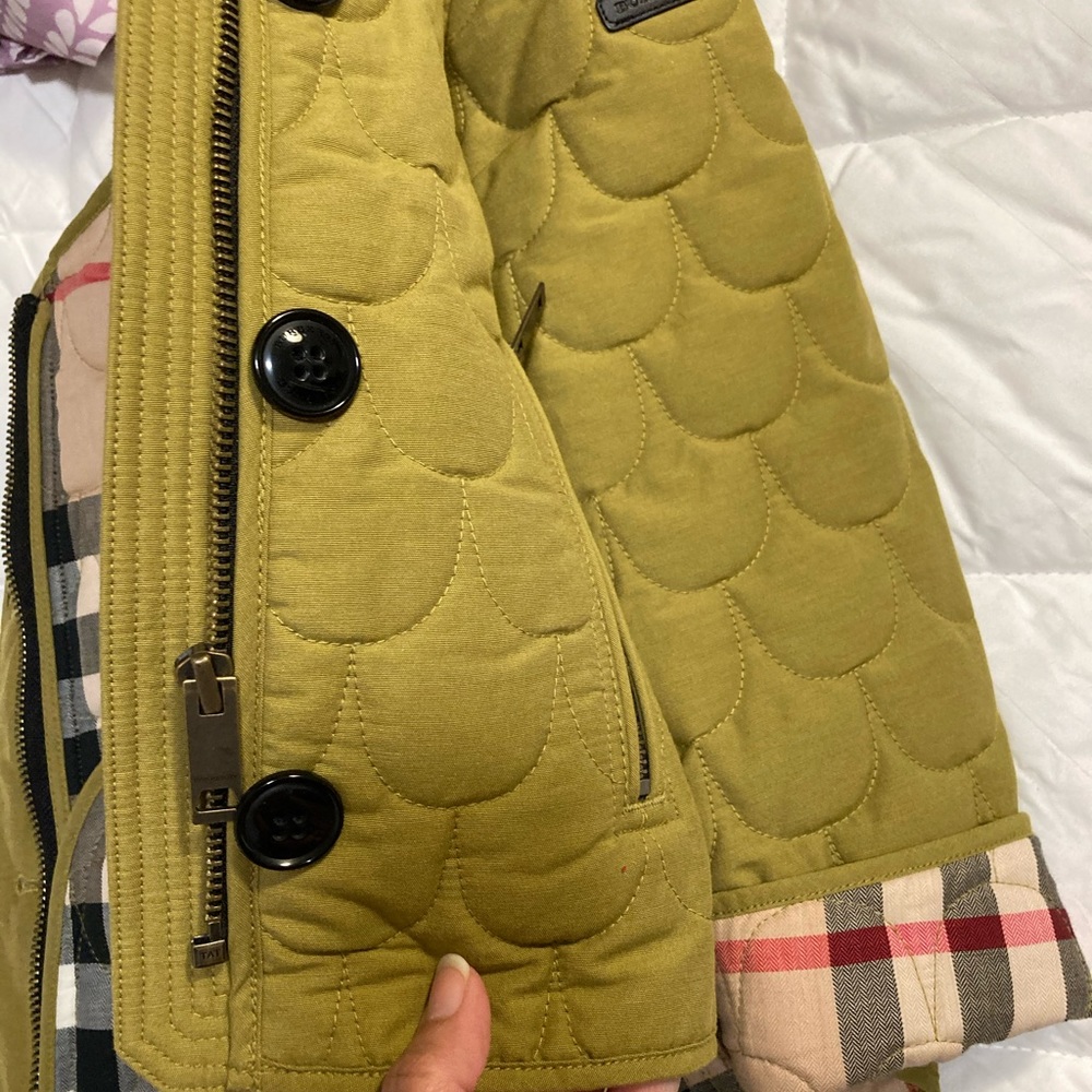 ๐ฏ Authentic Burberry Kids jacket - Picture 3 of 10